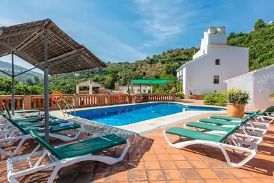 Molino de Sayalonga by Ruralidays
