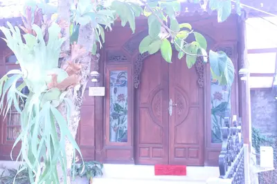 Image de Omah Putih Small Limasan