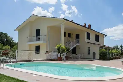 Image de Iris - Maison de vacances avec piscine - Wi Fi - Climatisation