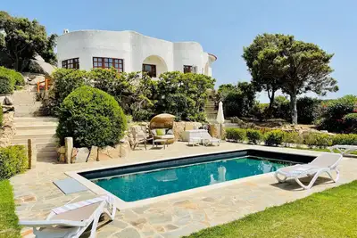 Image de Nouveau! ! Belle villa avec vue sur la mer à la pointe nord de la Sardaigne