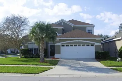 Image de Fab 5 Bed Resort Villa - Piscine Face À L'Ouest - À Minutes De Disney!