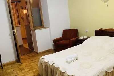 Image de Appartement au centre-ville. Récemment rénové. D V A 1