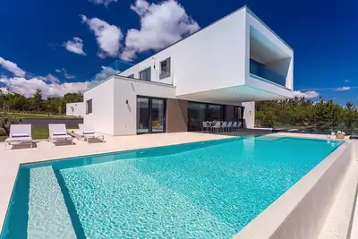 Image de Luxury Villa Sunrise dream with heated pool, jacuzzi, 10000sqm plot