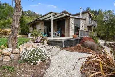 Image de Hillside Hideaway - Maison de vacances Kaiteriteri