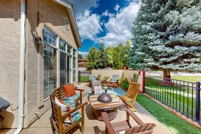 Image de Terrain de golf-maison adjacente w \/ décor incroyable - bain à remous privé et terrasse!