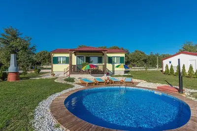 Image de Holiday house with private pool No. 4 in holiday park Jelovci