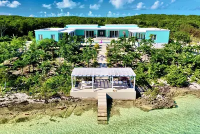 Image de Zion Beachfront | Luxe | Eco | Lagoon | Paddleboards | Snorkel | Volley-ball