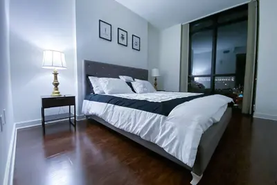 Image de Appartement luxueux! 2br King & Queen Dt Orlando