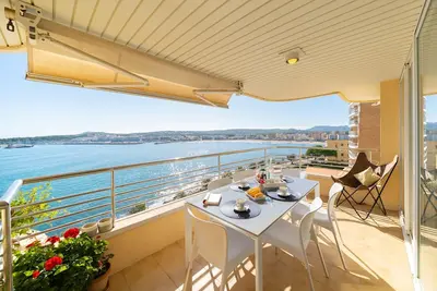 Image de Georgina: Appartement avec vue sur la mer et piscine communautaire