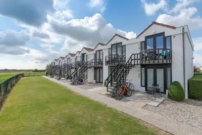 Image de Luna with parking and shared pool by Interhome