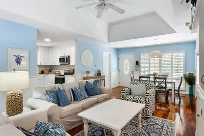 Image de Nouvelle Liste! 1055 Sparrow Pond: crédit de 250 $ pour l'achat de matériel de plage / vélo, piscine communautaire!