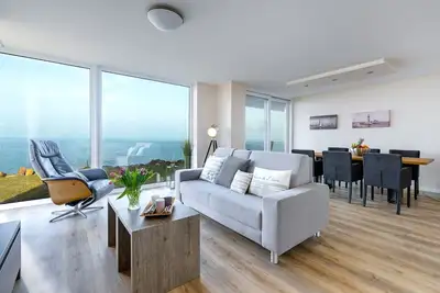 Image de Côté port - vue imprenable sur la mer Baltique, cheminée, sauna, ascenseur, vacances maritimes dans une classe à part