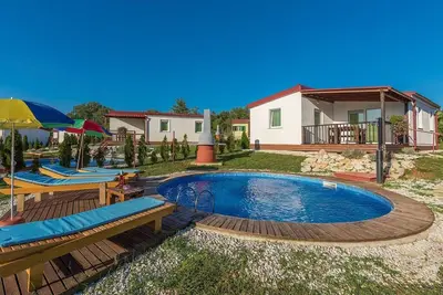 Image de Holiday house with private pool No. 1 in holiday park Jelovci