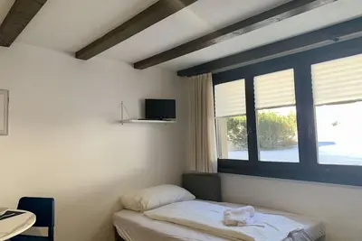 Image de Joli appartement pour 3 personnes avec Wifi, Tv, animaux admis et parking