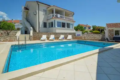 Image de Bel appartement pour 4 personnes avec Wifi, piscine, climatisation, Tv, patio et parking