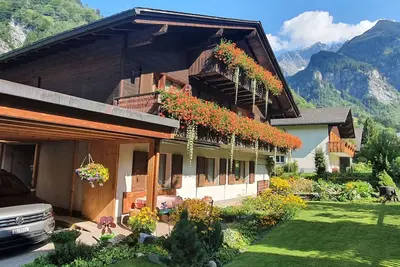 Image de Joli appartement pour 7 personnes avec Wifi, Tv, patio, vue panoramique et parking