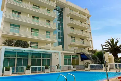 Image de Agréable appartement pour 4 personnes avec piscine, climatisation, Wifi, Tv, patio et animaux admis