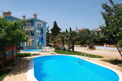 Image de Agréable appartement pour 4 personnes avec climatisation, piscine, Tv et terrasse