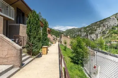 Image de Appart Cosy Près de la Station de Ski Valberg | Découvrez la région