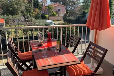 Homerez - Appartement à Santa-Lucia-di-M.