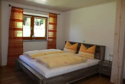 Image de Großzügige und urige Ferienwohnung am Fuße des Ossers