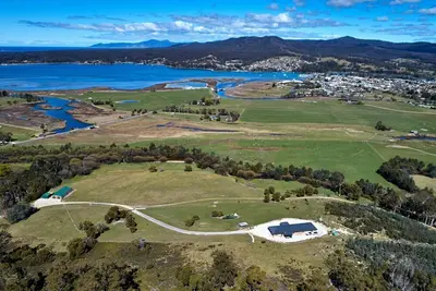 Image de George River Park B & B (suite privée, 100 acres, animaux, vue sur la baie et la montagne)