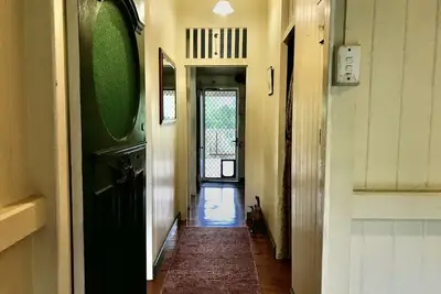 Image de Maison Familiale - Animaux acceptés. 15 km du zoo d'Australie, 20 km des plages incroyables.