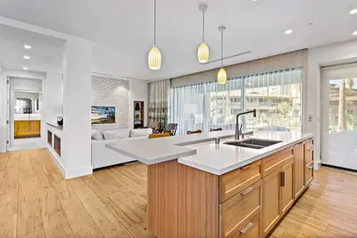 Image de Maui Resort Rentals: Luana Garden Villas 4b - Villa de luxe 3br neuve, tarifs préférentiels!