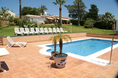 Villa privée avec sa propre piscine et vue sur la mer