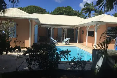 Image de Villa de standing avec piscine Ă 300 m de la mer