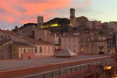 Image de Centre Historique De Cannes t2 de 52 m2 entièrement refait. Idéalement situé