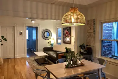 Image de Bienvenue à la maison - East Rock Gem - 5 min à Yale