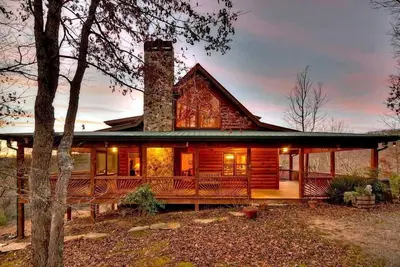 Image de Serendipity - Animaux acceptés | Vues magnifiques | Porche blindé | Morganton