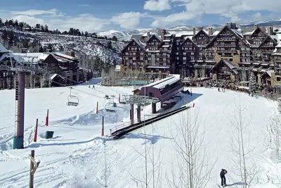 Image de Hôtel Ritz Carlton! 50 'à télésiège privé 2br / 2ba Suite - 8 personnes avec Open Kit / Lr