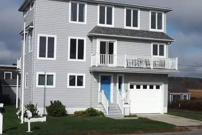 Image de 5 Bed Luxury Moody Beach - Des vacances parfaites pour plusieurs familles - à quelques pas de la plage