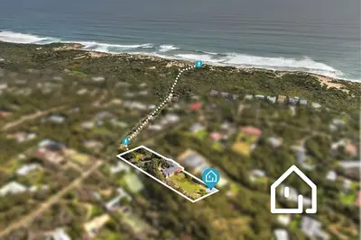 Image de Intimité en bord de mer avec 5 zones de vie (10-14 personnes)