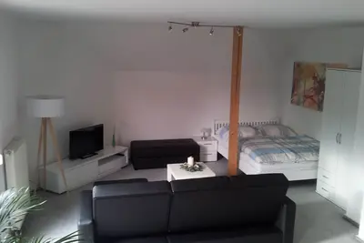 Image de Appartement moderne et lumineux avec vue sur Wachsenburg sur l'Erfurter Kreuz / A4!