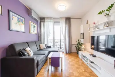 Image de Appartement Bubi Split, 2-4 personnes, 3ème étage, 40 m2. WiFi gratuit, parking privé