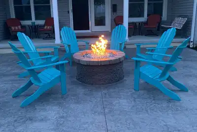 Image de Vue Imprenable Sur Le Lac! À quelques pas du lac Érié!