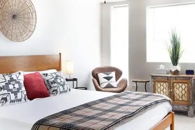 Image de The Lagartija @ Old Town: à pied des cafés, des musées, des brasseries et des magasins