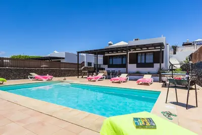 Image de Nouveau à partir de mars 2020 - belle villa de luxe avec piscine privée