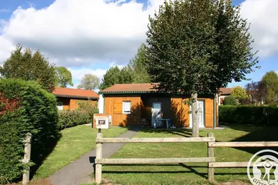 Gîte avec Cheminée, Terrasse et WiFi - Animaux Acceptés