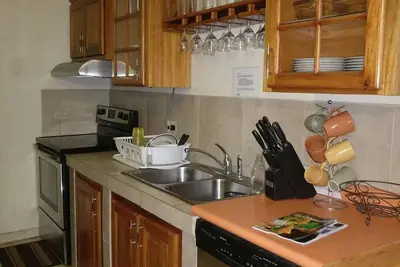 Image de Villa de vacances dans un cadre tropical au sein de la communauté fermée de Samaan Grove