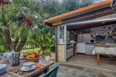 Image de Casa sull'albero, Albenga, Italie