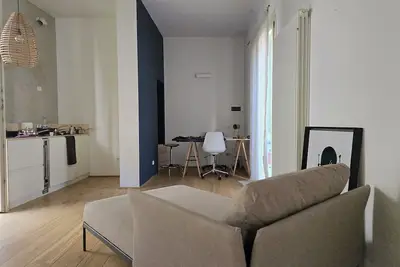 Image de Studio minimaliste dans le centre historique de Forli