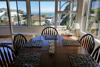 Image de Nan's Cottage sur la côte