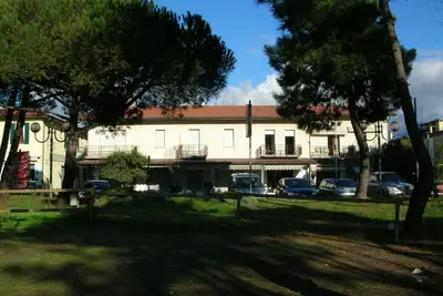 Image de 1° floor apartment at 100m from the beach. Free Wifi, air conditioning, dogs allowed.