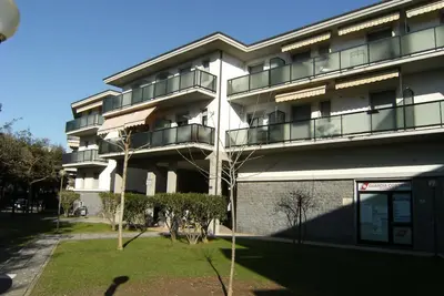Image de Attractive apartment on 1st floor, 250m from the beach.