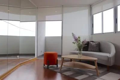 Image de Appartement de luxe élevé situé entre le centre-ville de Lima et Miraflores