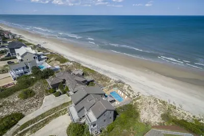 Image de School's Out: 6 Br / 5 Ba maison à Corolla, pour 13 personnes